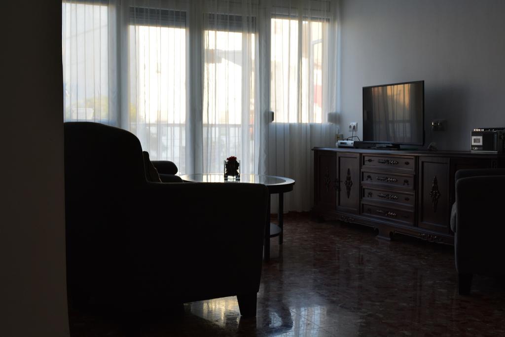Arena'S Apartament Valenza Esterno foto